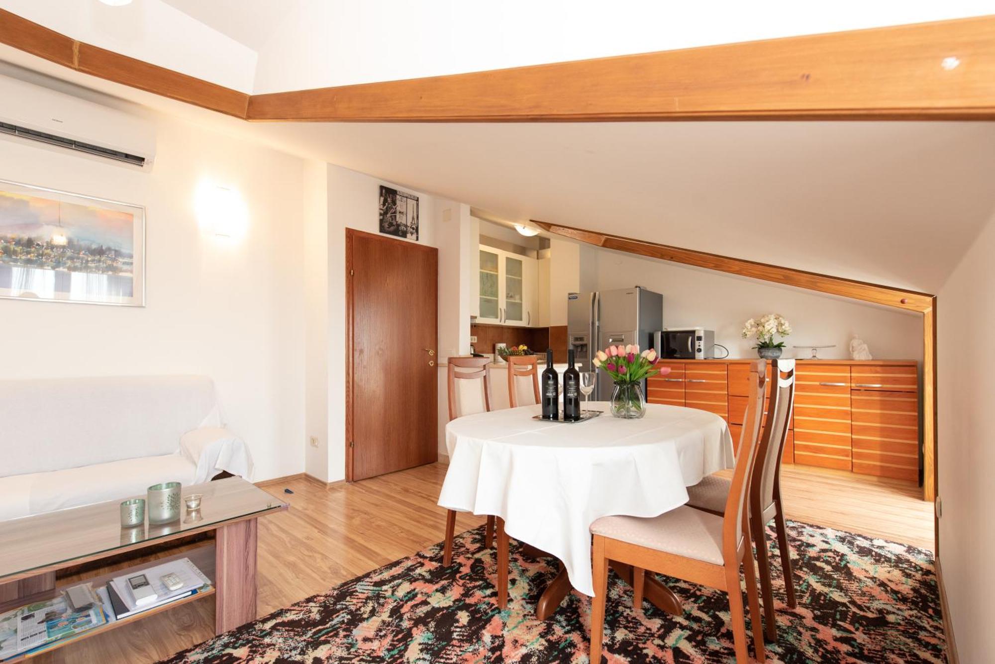 Apartment Andrijana Спліт Екстер'єр фото